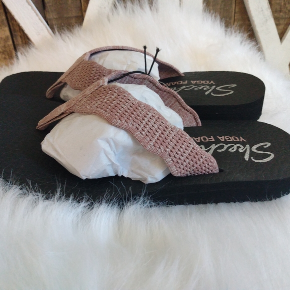 Sketchers  flip flops - Picture 4 of 6